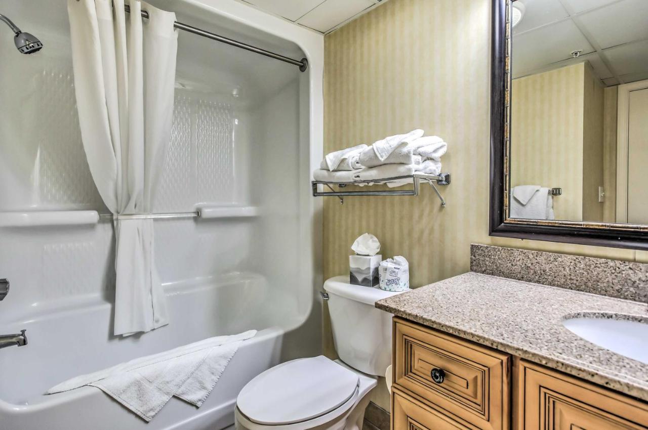 Ocean View Apt And Access To Pool, Beach And More マートルビーチ エクステリア 写真